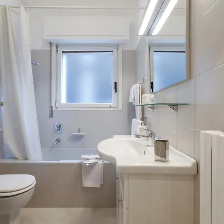 Lejlighed Contempora - Elvezia Park - Studio Overlooking The Park - E53 *